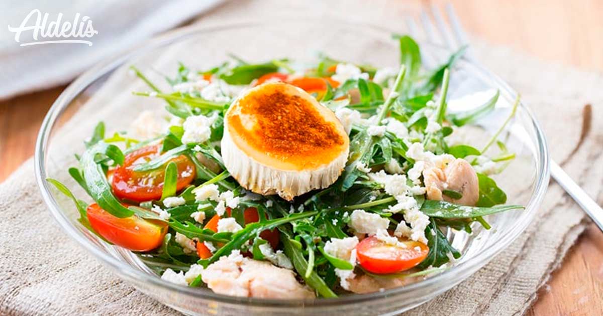 ensalada pollo y queso cabra