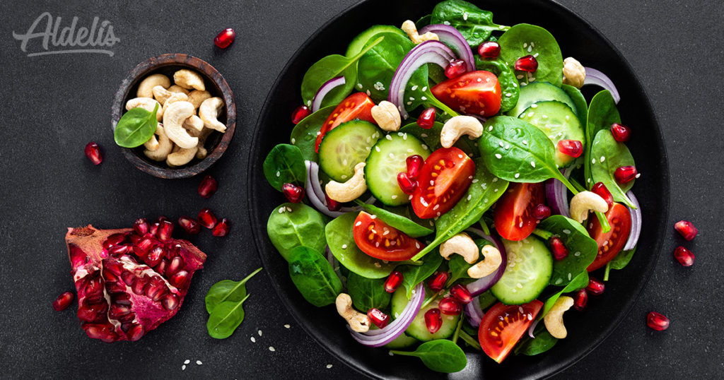 ensalada de lechuga y tomate