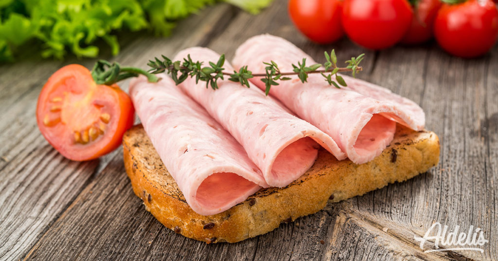 Tostada con pavo y aceite Aldelís