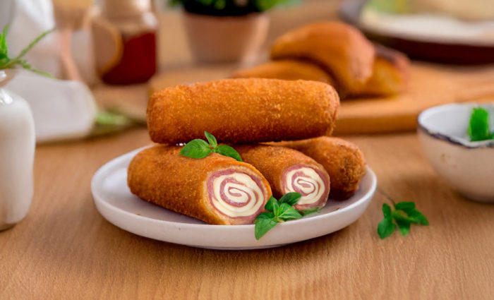 Flamenquines extracrujientes cocinados