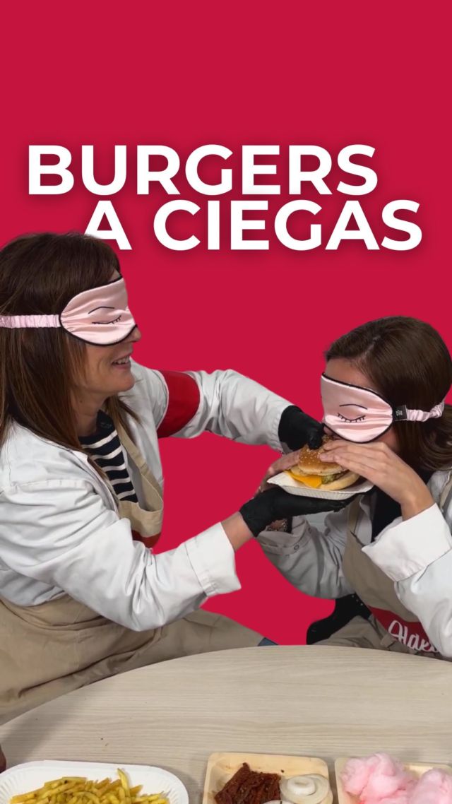 🍔 ¡BURGERS A CIEGAS! - Parte II

Seguimos poniendo a prueba a nuestros compis de Aldelís y esta vez le toca a Yolanda y María

🤫Y sí, hemos puesto las cosas un poquito más difíciles… 

¿Qué os parece la burger final? 

#aldelís #retosaldelís #burger #burgersaciegas #burgeraldelís