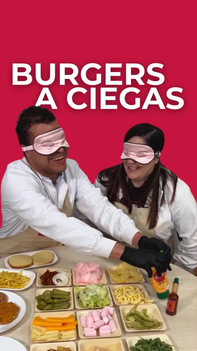 🍔 ¡BURGERS A CIEGAS! - Parte IV

Nilton y Aurora son los últimos en unirse a este reto que preparamos y con el que creemos que es evidente que no es lo hemos pasado increíble

Desde luego que para cuando necesitemos inspiración de combinaciones, podemos recurrir a estos vídeos😂

#aldelís #retosaldelís #burger #burgersaciegas #burgeraldelís